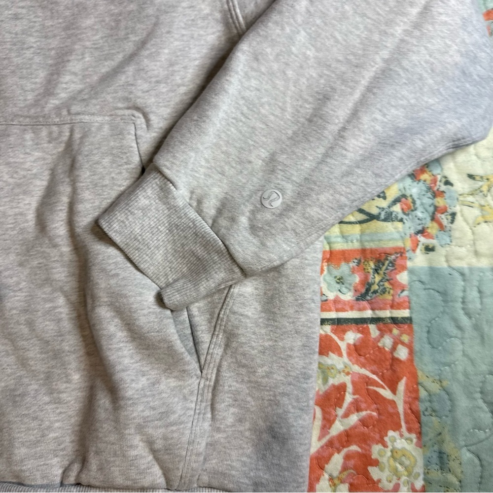 lululemon athletica Light Gray Relaxed Pullover Hoodie size XS Minimalist Comfy - Picture 7 of 10